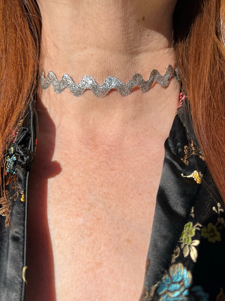 Metallic Argent Choker